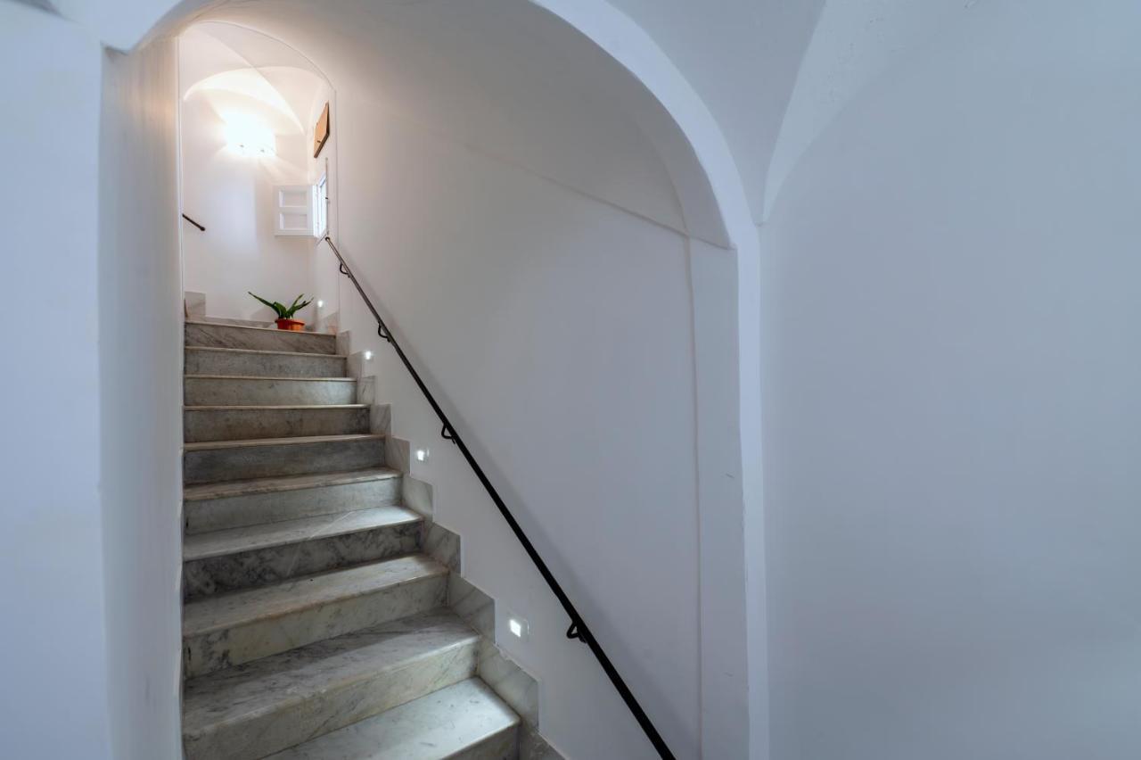 Отель Domus Federiciana Кастелламмаре-дель-Голфо Экстерьер фото